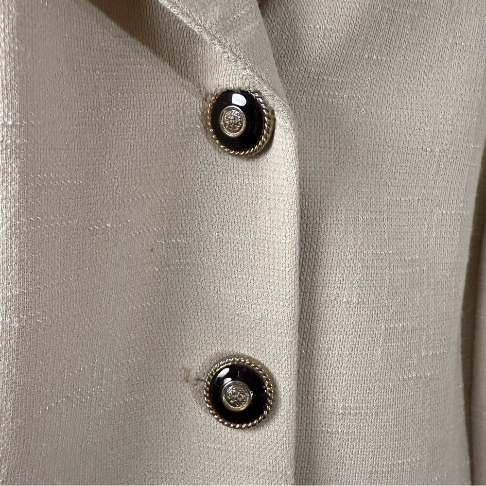 Pablo Collection Women’s Tan and Black Vintage Short Sleeve Button Down Shirt - Picture 4 of 6